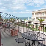 Giorgetti Orange Otel