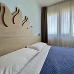 Giorgetti Orange Otel 3*