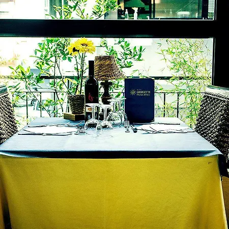 Giorgetti Orange Otel