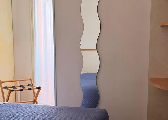 Giorgetti Orange