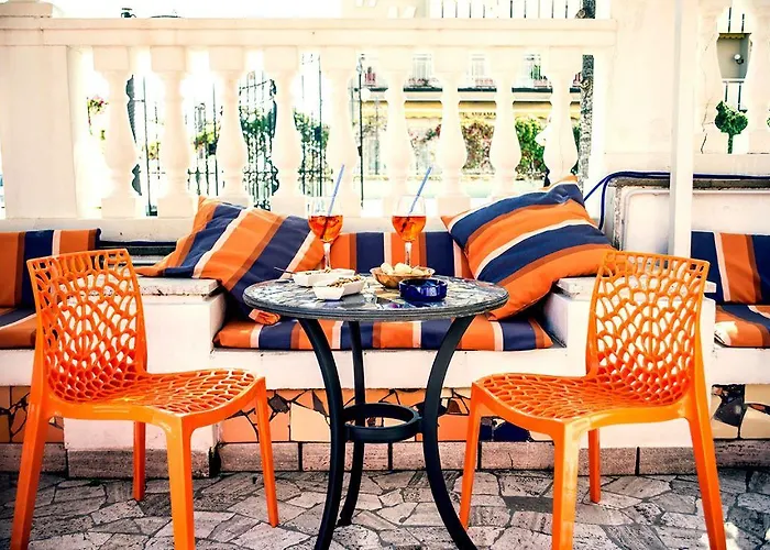 Giorgetti Orange 3*