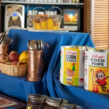 Giorgetti Orange Hotell