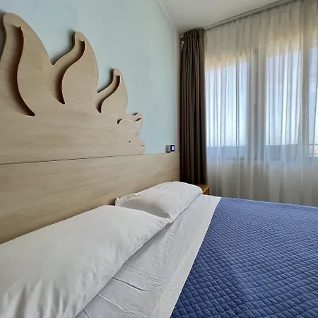 Giorgetti Orange Hotel 3*