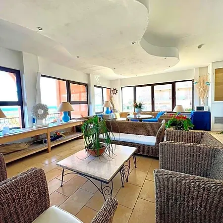 Giorgetti Orange מלון בלריה-איגאה מרינה