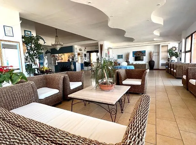 Giorgetti Orange Hotel 3*