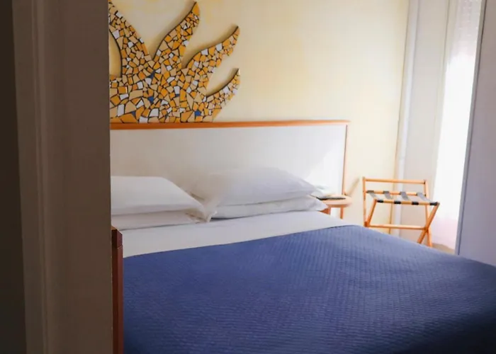 Giorgetti Orange Hotel 3*