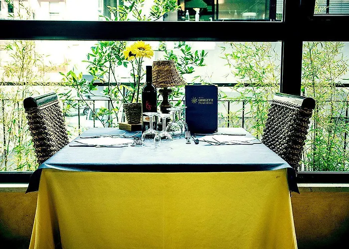 Giorgetti Orange Hotel