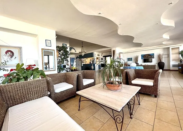 Giorgetti Orange Hotel 3*